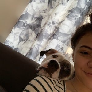 Meet your Posher, Michaela